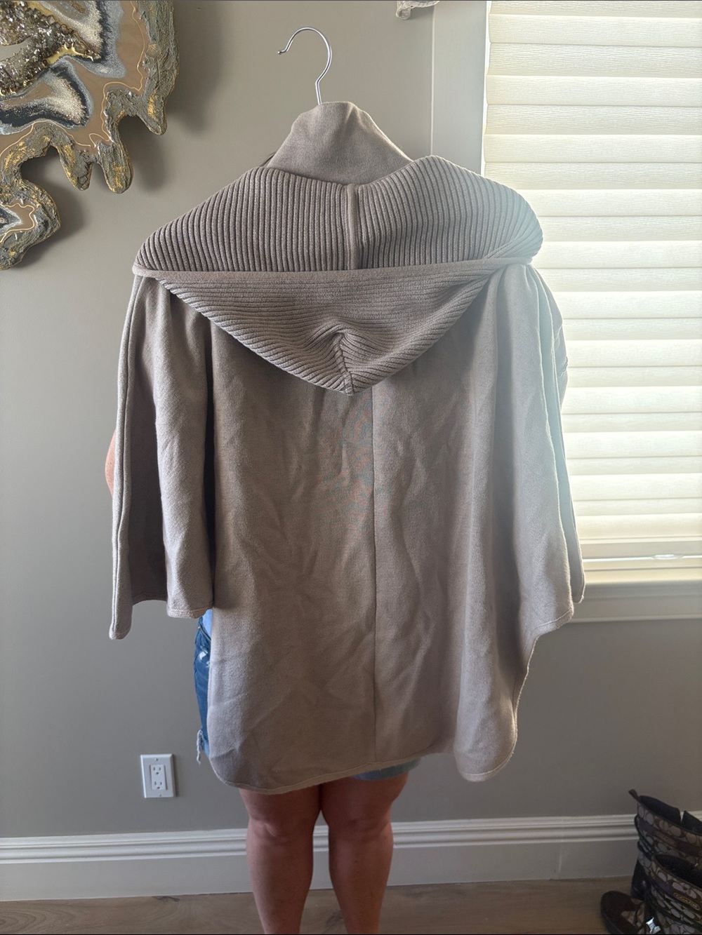 Women's Taupe Zip-Up Knit Cape with Ribbed Collar - Picture 2 of 3